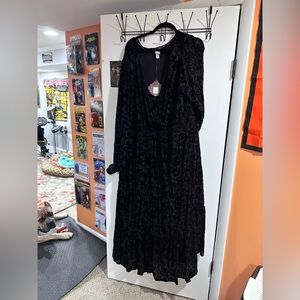 Knox rose 3 X bohemian velvet burnout dress